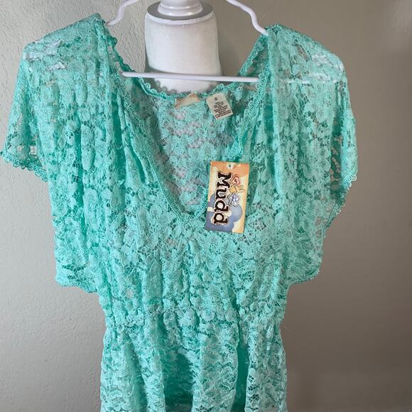 Green lace cute top size S (NWT) - Picture 7 of 7
